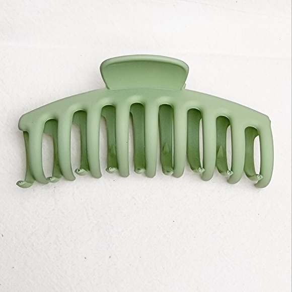 Claw Clip Hair Accessories - Picture 1 of 4